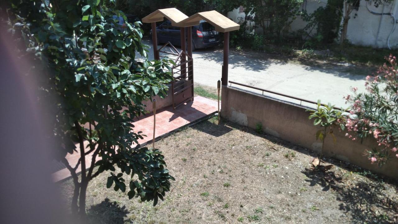 Garden Maisonnette 2-Bedrooms Sleeps 6 Adults 200M From Sandy Beach Asprovalta Bagian luar foto