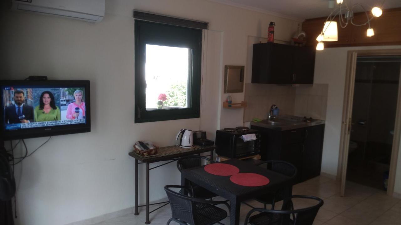 Garden Maisonnette 2-Bedrooms Sleeps 6 Adults 200M From Sandy Beach Asprovalta Bagian luar foto
