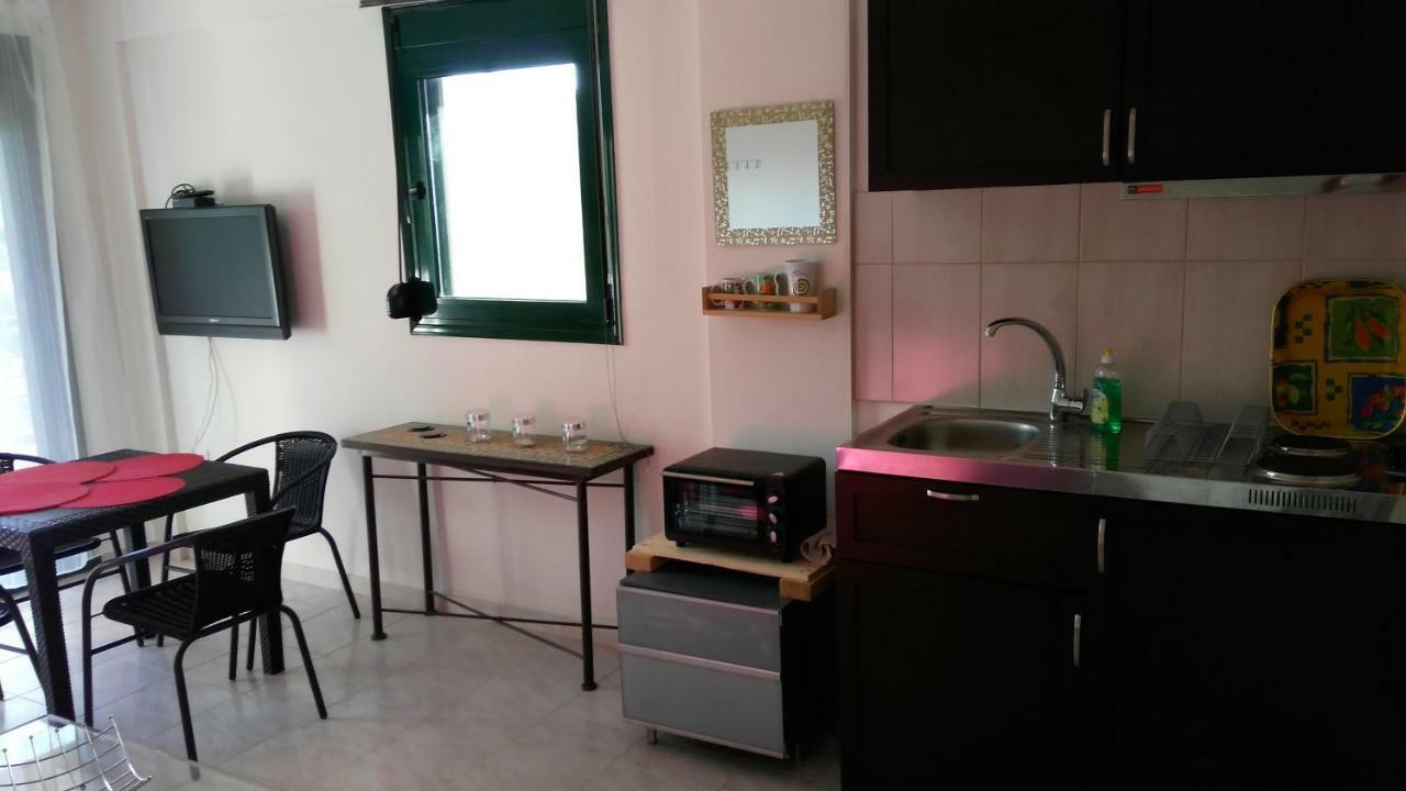 Garden Maisonnette 2-Bedrooms Sleeps 6 Adults 200M From Sandy Beach Asprovalta Bagian luar foto